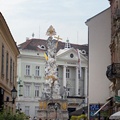 Hlavní náměstí s barokním morovým sloupem v Badenu