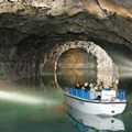 Plavba loďkou po největším podzemním jezeře v Evropě
